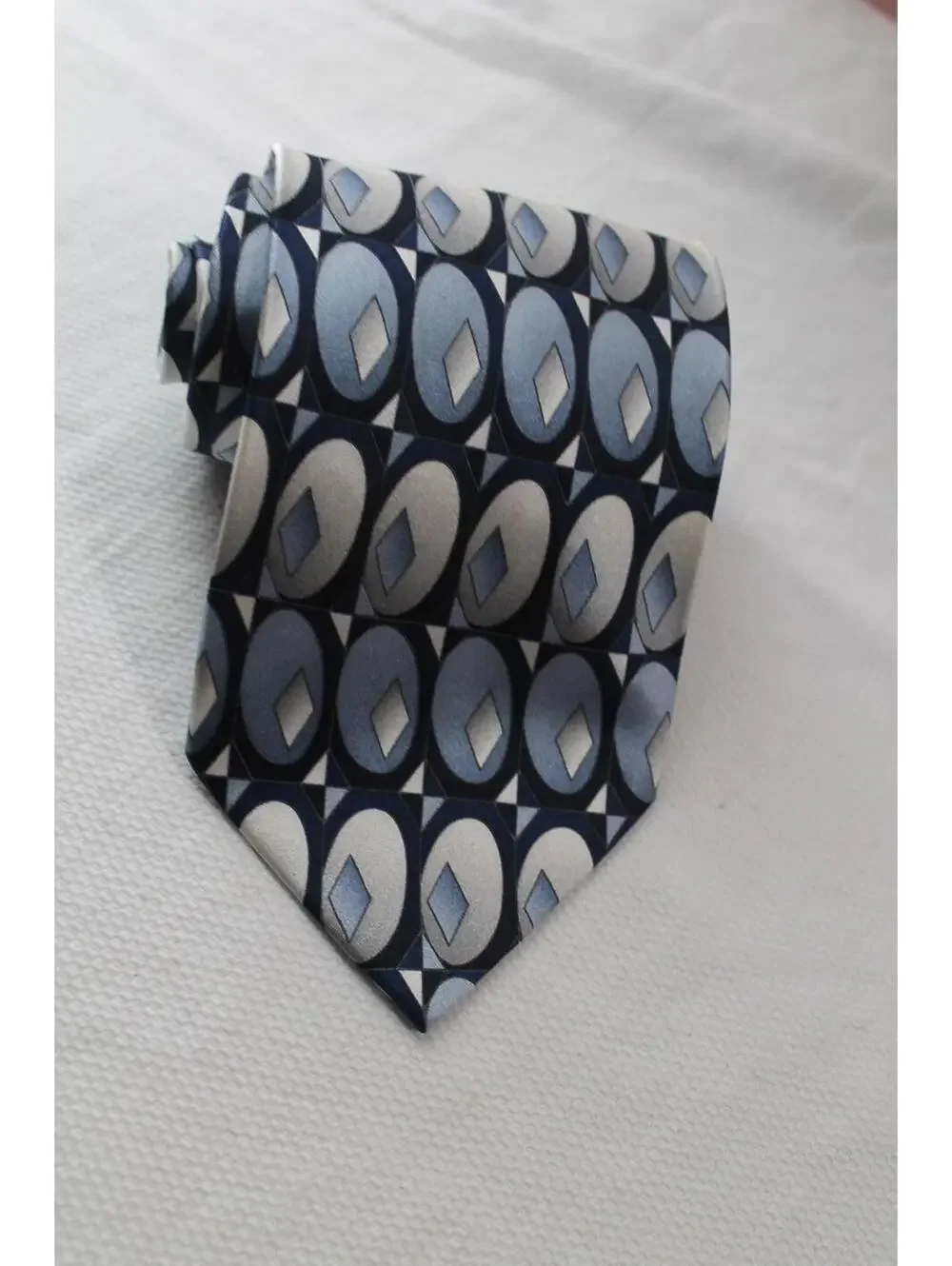 Roffé Geometric in Blues Silk Necktie, 3 7/8 X 57 Inches
